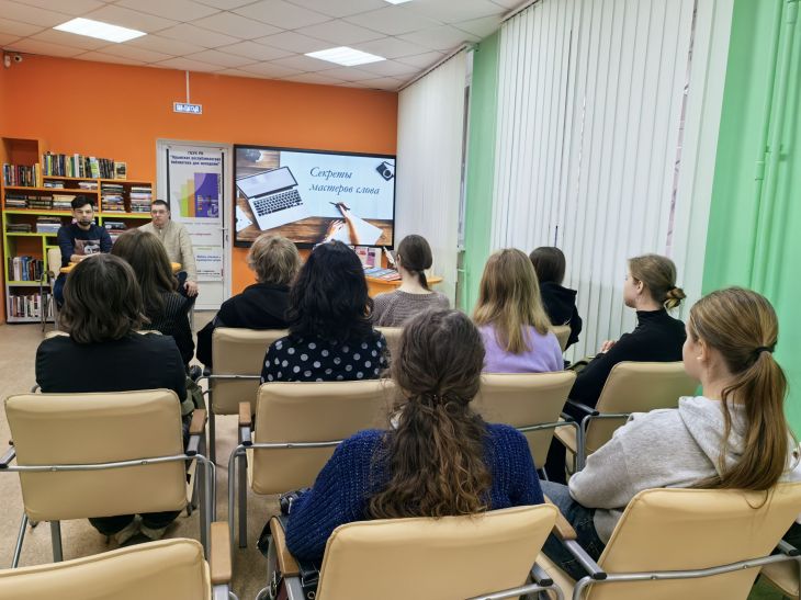 Сотрудники «Крымской газеты» рассказали студентам Симферополя о секретах мастерства 