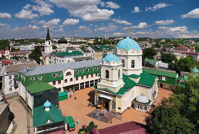 В Симферополе отремонтируют Свято-Троицкий женский монастырь