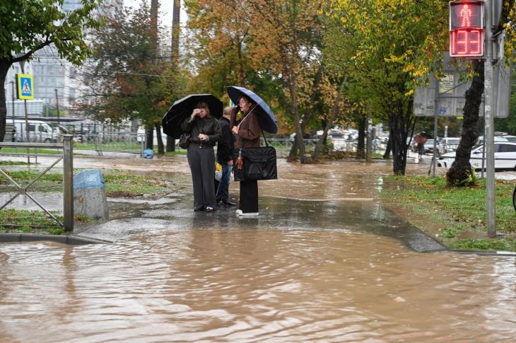 Завтра южный циклон принесёт на полуостров сильные дожди