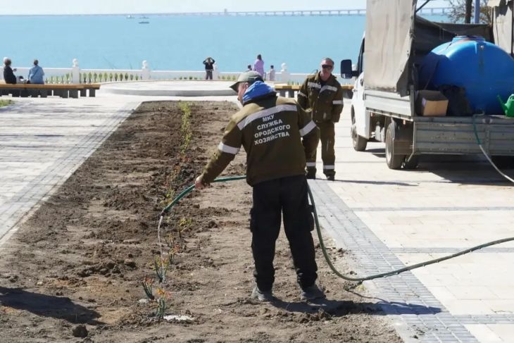 В Керчи подвели итоги «недели чистоты» и присоединились к Всероссийскому субботнику