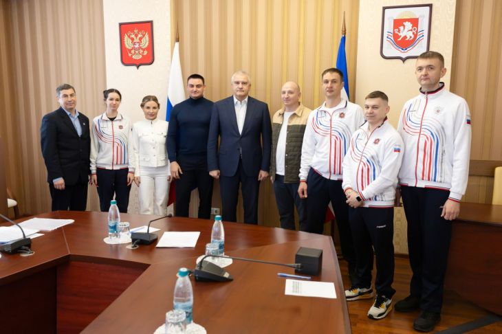 Глава Крыма наградил спортсменов, выигравших Чемпионат России по пулевой стрельбе