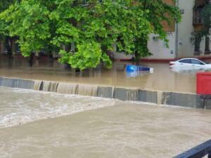 В МинЖКХ пообещали за 2-3 часа привести систему водоснабжения Керчи «в соответствие»